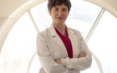 La investigadora del IDIS Inmaculada Tomás se convierte en la primera mujer odontóloga en acceder a la Academia de Ciencias Odontológicas de España
