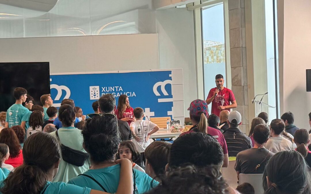 Máis de 300 persoas participan na III Carreira de Orientación polo Ictus en Santiago de Compostela